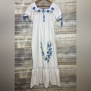 Vintage L cottagecore boho hippie floral embroidered dress cream blue floral